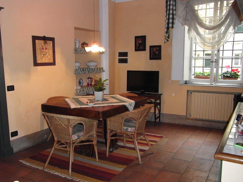 Il Nido Di Tosca Apartment Lucca Bilik gambar